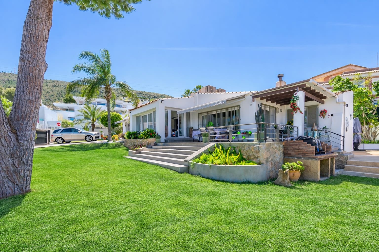 3 sovrum Villa till salu i Albir med pool garage - 850 000 € (Ref: 9803929)