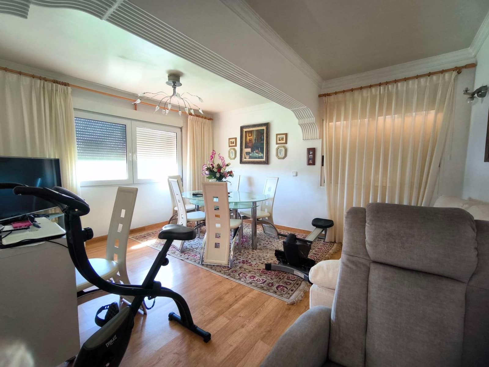 4 Zimmer Villa zu verkaufen in La Nucia mit Garage - 420.000 € (Ref: 9806104)