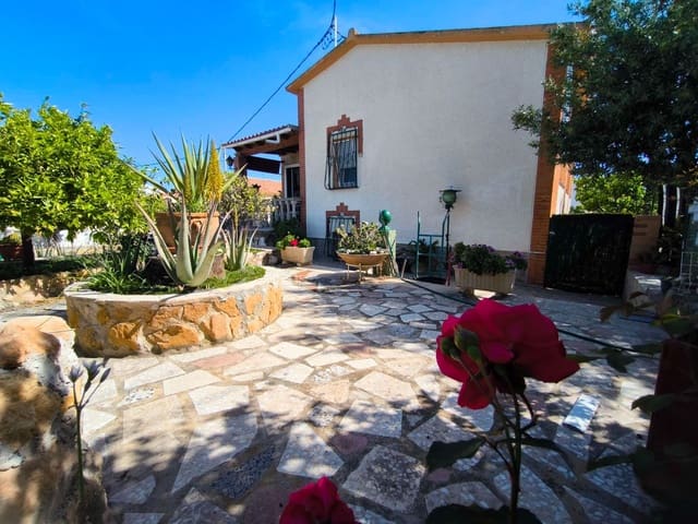 4 Zimmer Villa zu verkaufen in La Nucia mit Garage - 420.000 € (Ref: 9806104)