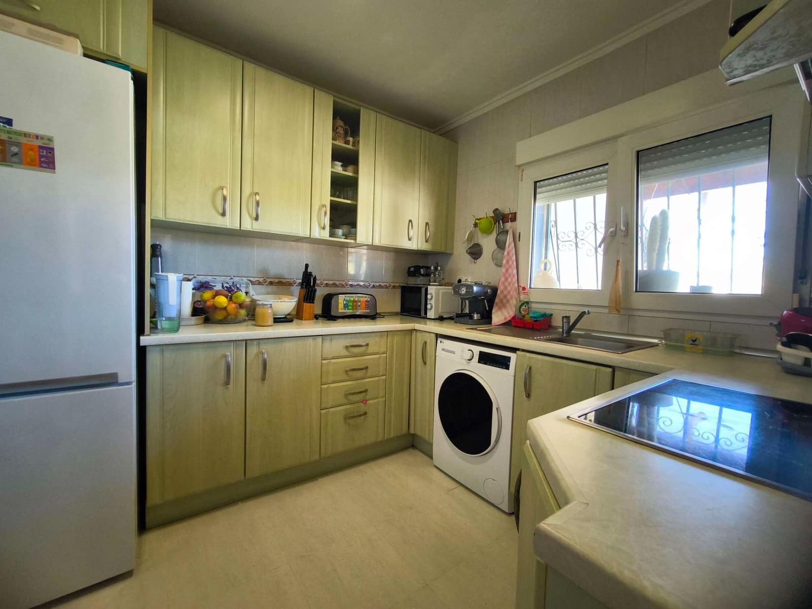 4 Zimmer Villa zu verkaufen in La Nucia mit Garage - 420.000 € (Ref: 9806104)