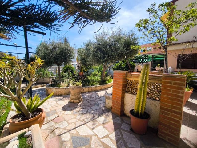 4 Zimmer Villa zu verkaufen in La Nucia mit Garage - 420.000 € (Ref: 9806104)