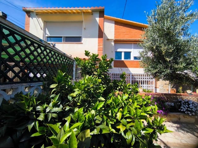 4 Zimmer Villa zu verkaufen in La Nucia mit Garage - 420.000 € (Ref: 9806104)