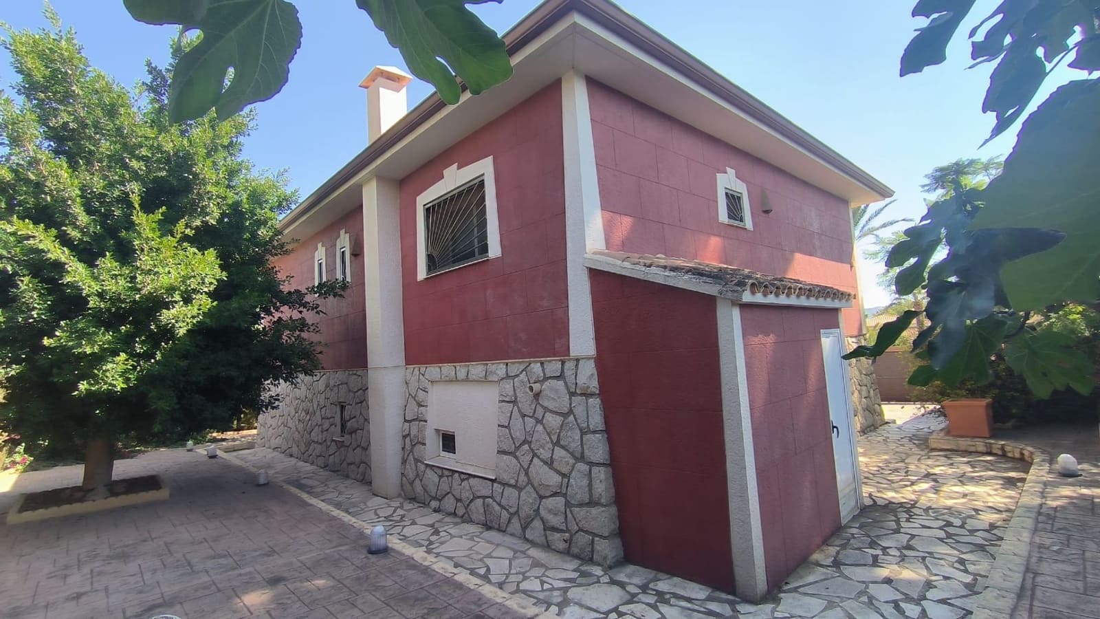 4 bedroom Villa for sale in Benidorm with pool garage - € 625,000 (Ref: 9824711)