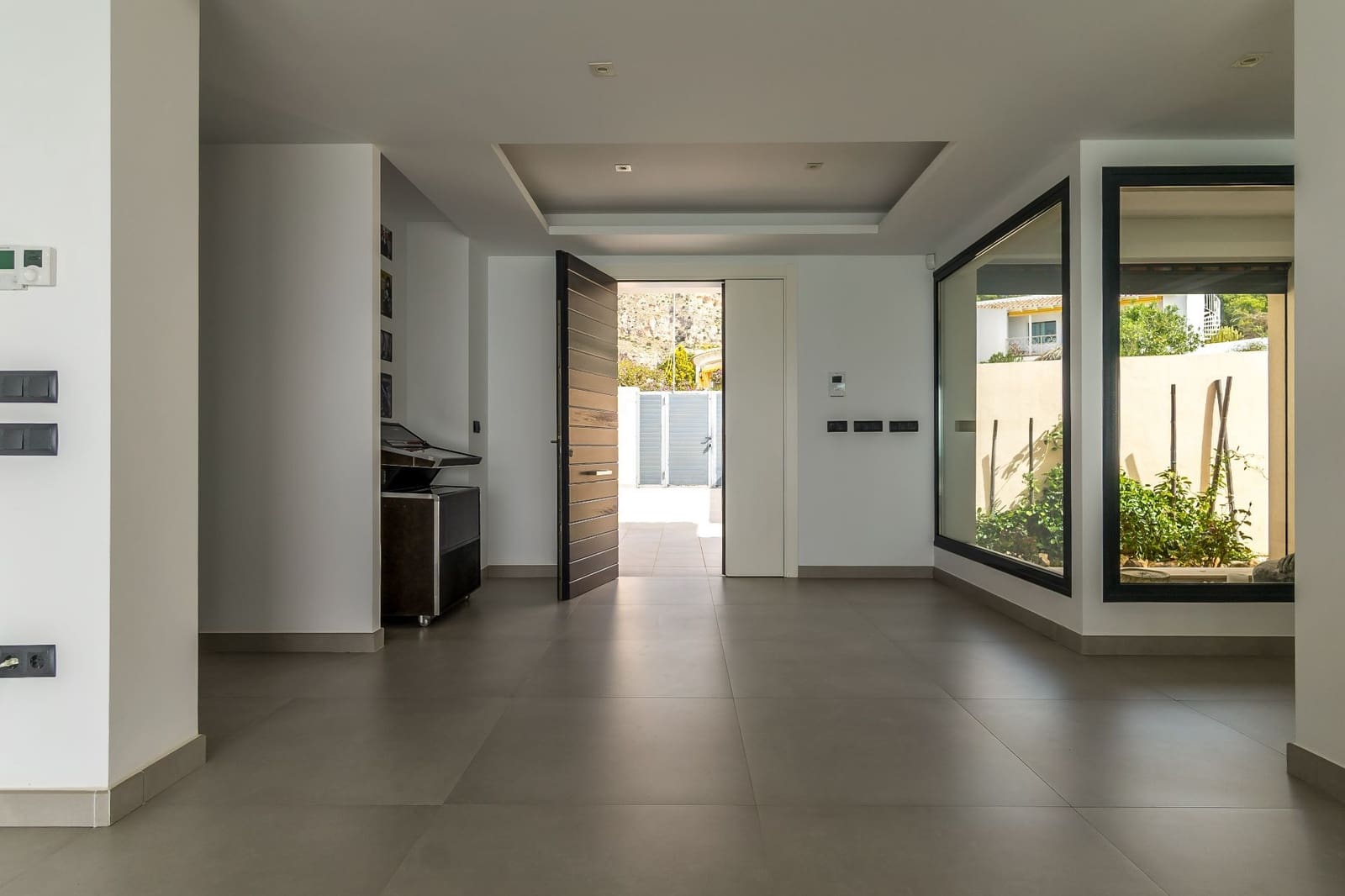 5 bedroom Villa for sale in Altea la Vella with garage - € 3,500,000 (Ref: 9827060)