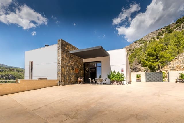 Willa na sprzedaż w Callosa d'En Sarrià z basenem garażem - 1 895 000 € (Ref: 9828265)