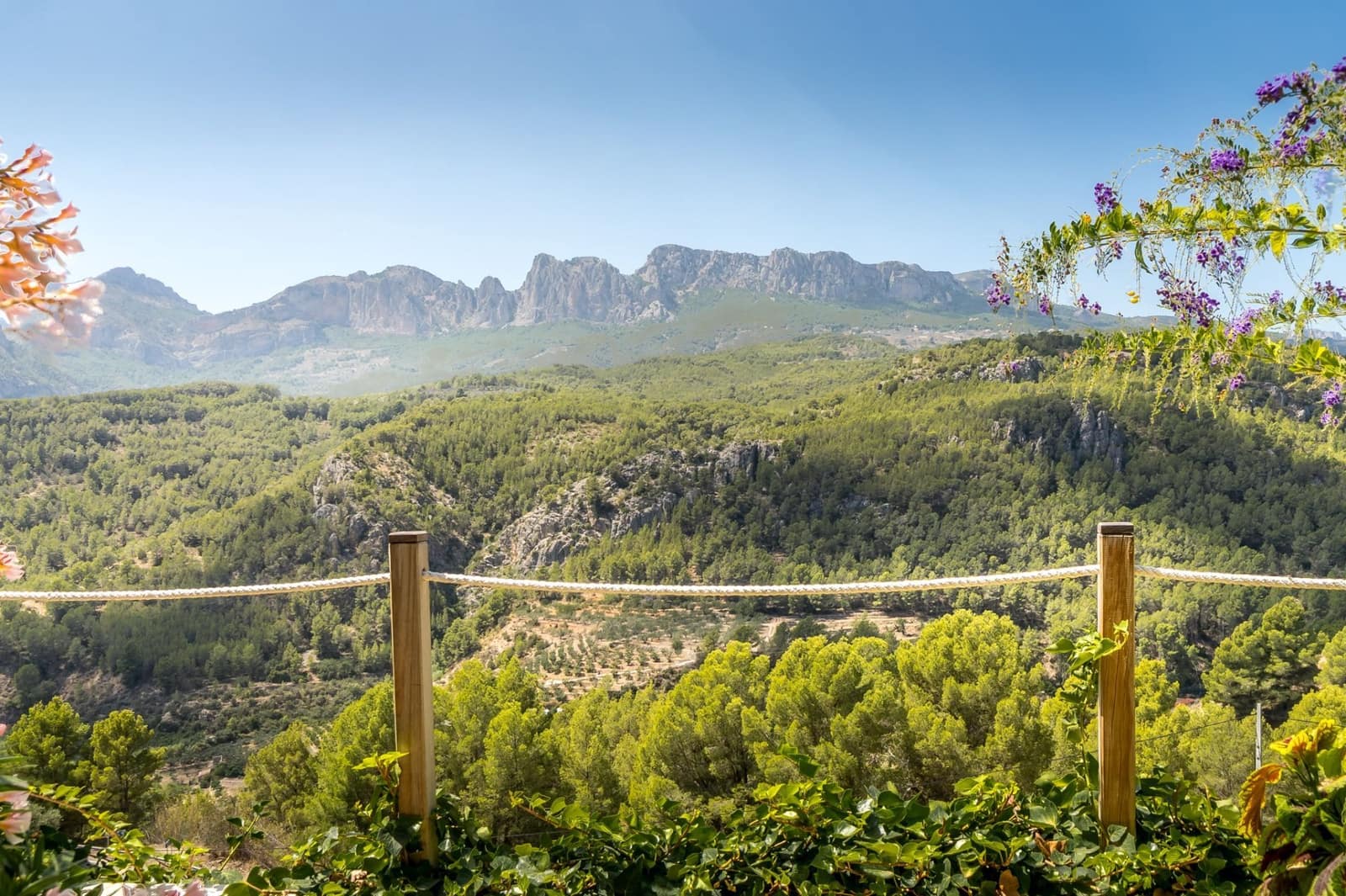 Willa na sprzedaż w Callosa d'En Sarria z basenem garażem - 1 895 000 € (Ref: 9828265)