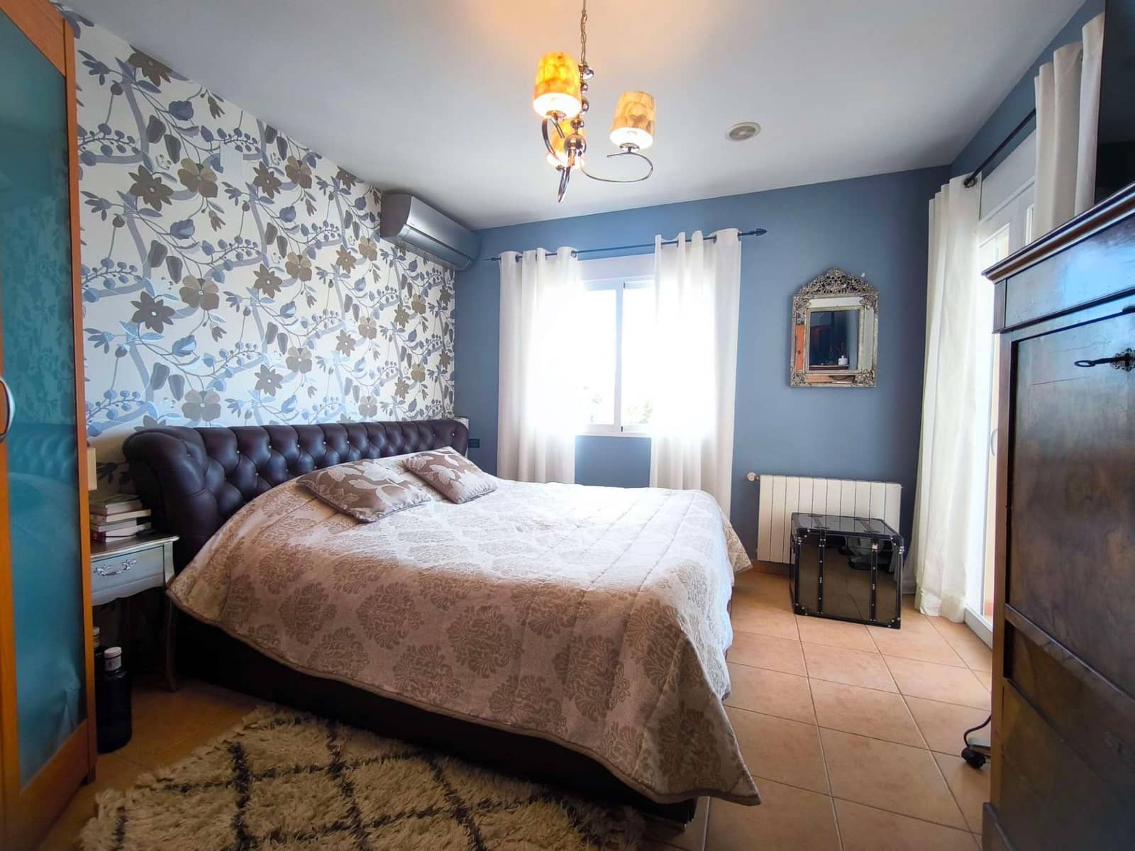 4 bedroom Villa for sale in Alfaz del Pi / L'Alfas del Pi with garage - € 600,000 (Ref: 9833264)