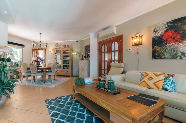 4 sovrum Villa till salu i Alfaz del Pi / L'Alfàs del Pi med garage - 600 000 € (Ref: 9833264)
