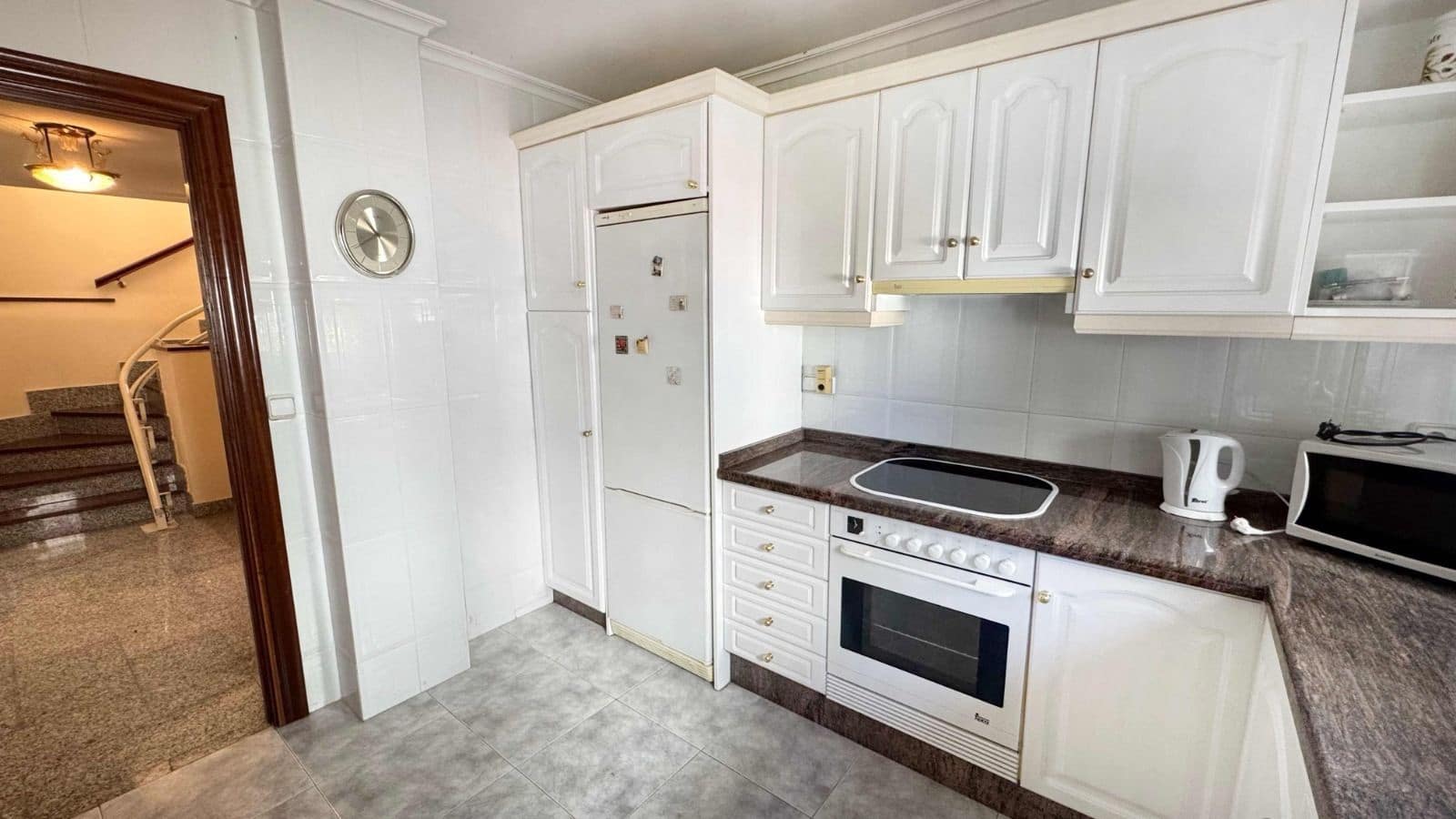 4 soveværelse Villa til salg i Albir med swimmingpool garage - € 425.000 (Ref: 9835022)