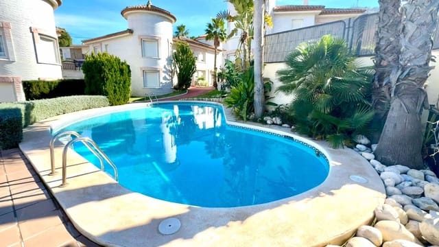 4 soveværelse Villa til salg i Albir, Alfaz del Pi / L'Alfàs del Pi med swimmingpool garage - € 425.000 (Ref: 9835022)