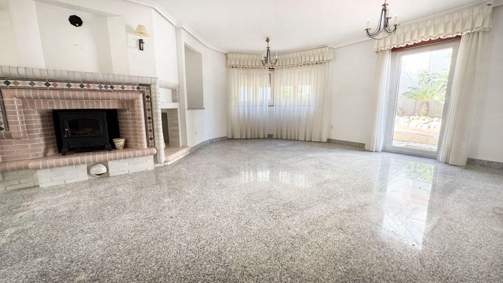 4 soveværelse Villa til salg i Albir med swimmingpool garage - € 425.000 (Ref: 9835022)
