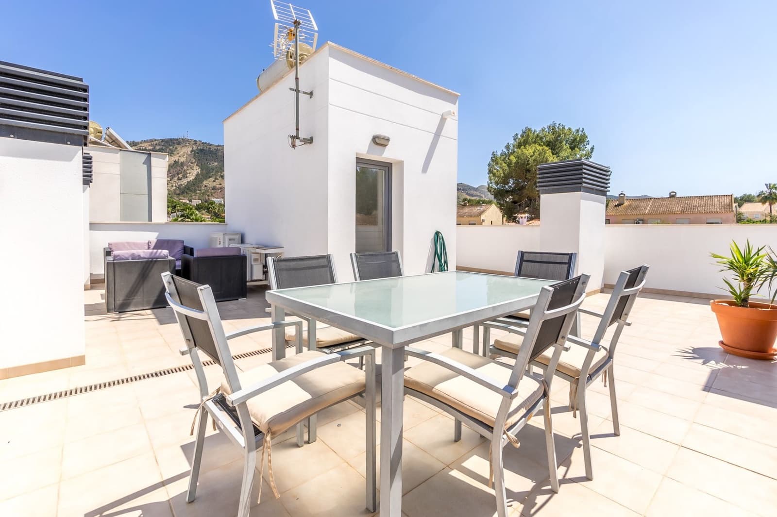 4 soveværelse Villa til salg i Albir med swimmingpool garage - € 795.000 (Ref: 9838896)