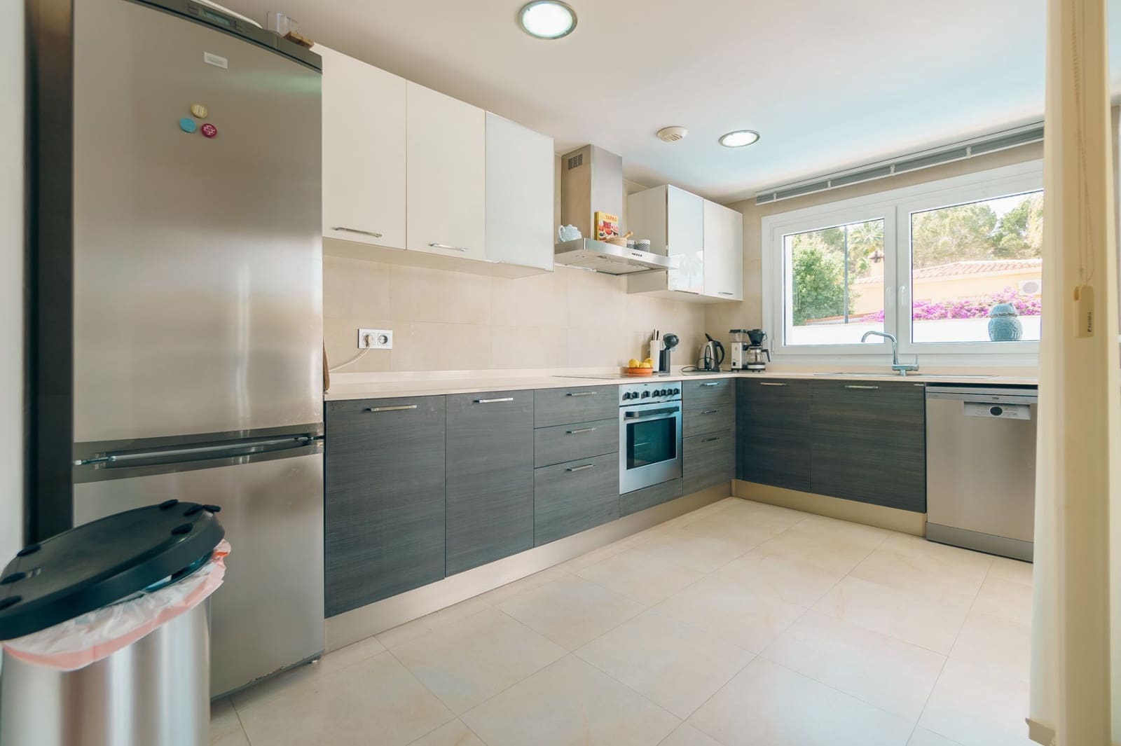 4 soveværelse Villa til salg i Albir med swimmingpool garage - € 795.000 (Ref: 9838896)