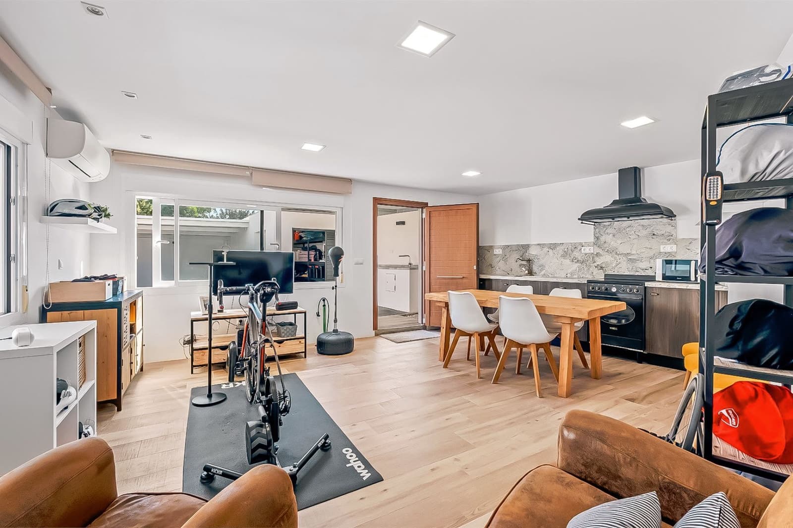 3 soverom Villa til salgs i Alfaz del Pi / L'Alfas del Pi med svømmebasseng garasje - € 585 000 (Ref: 9842128)