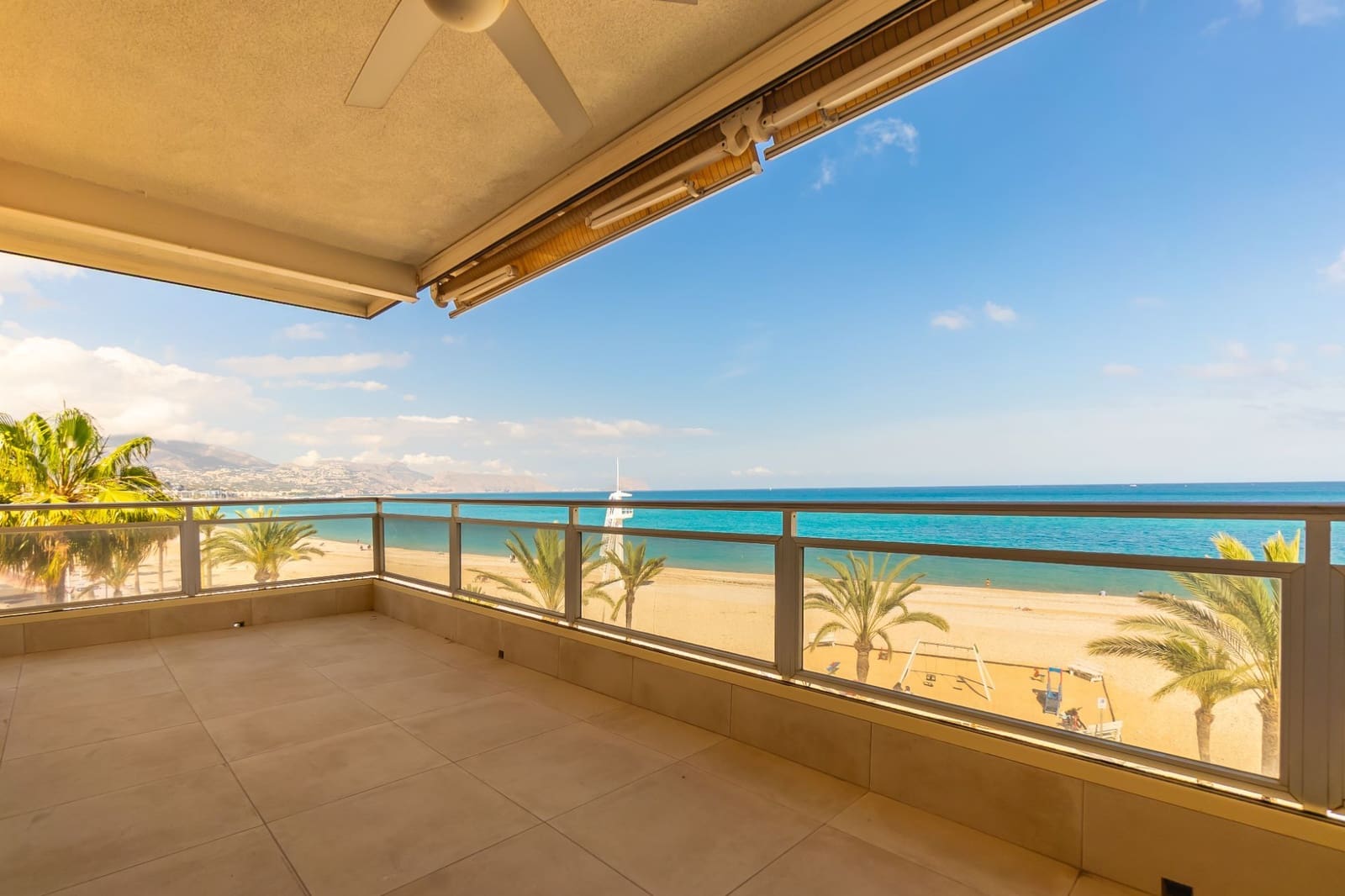 2 soveværelse Lejlighed til salg i Albir - € 535.000 (Ref: 9849001)