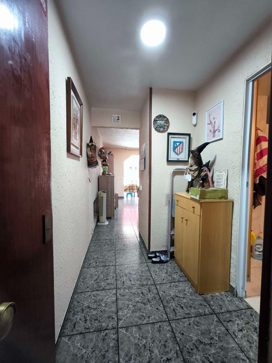 Studio te koop in Benidorm met zwembad garage - € 135.000 (Ref: 9866474)