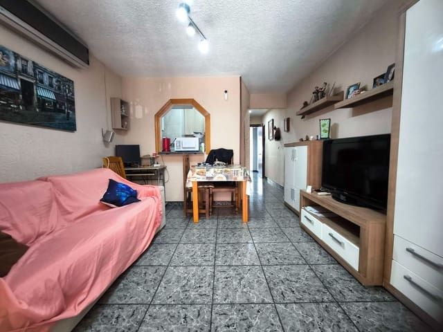 Studio te koop in Benidorm met zwembad garage - € 135.000 (Ref: 9866474)
