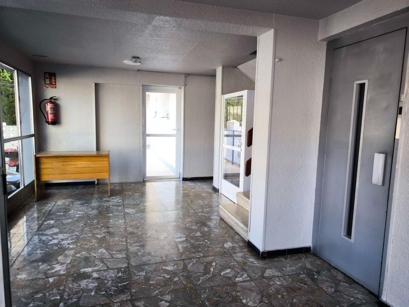 Studio te koop in Benidorm met zwembad garage - € 135.000 (Ref: 9866474)