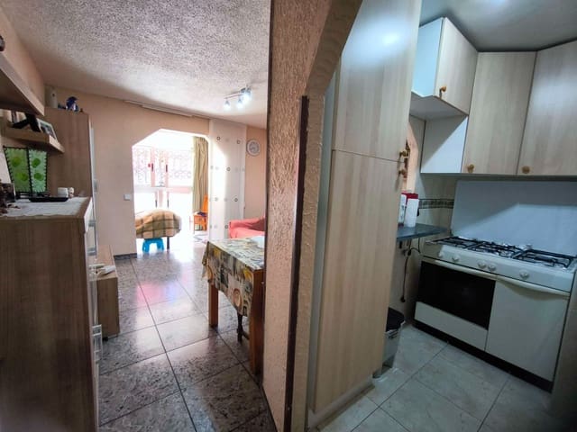 Studio te koop in Benidorm met zwembad garage - € 135.000 (Ref: 9866474)