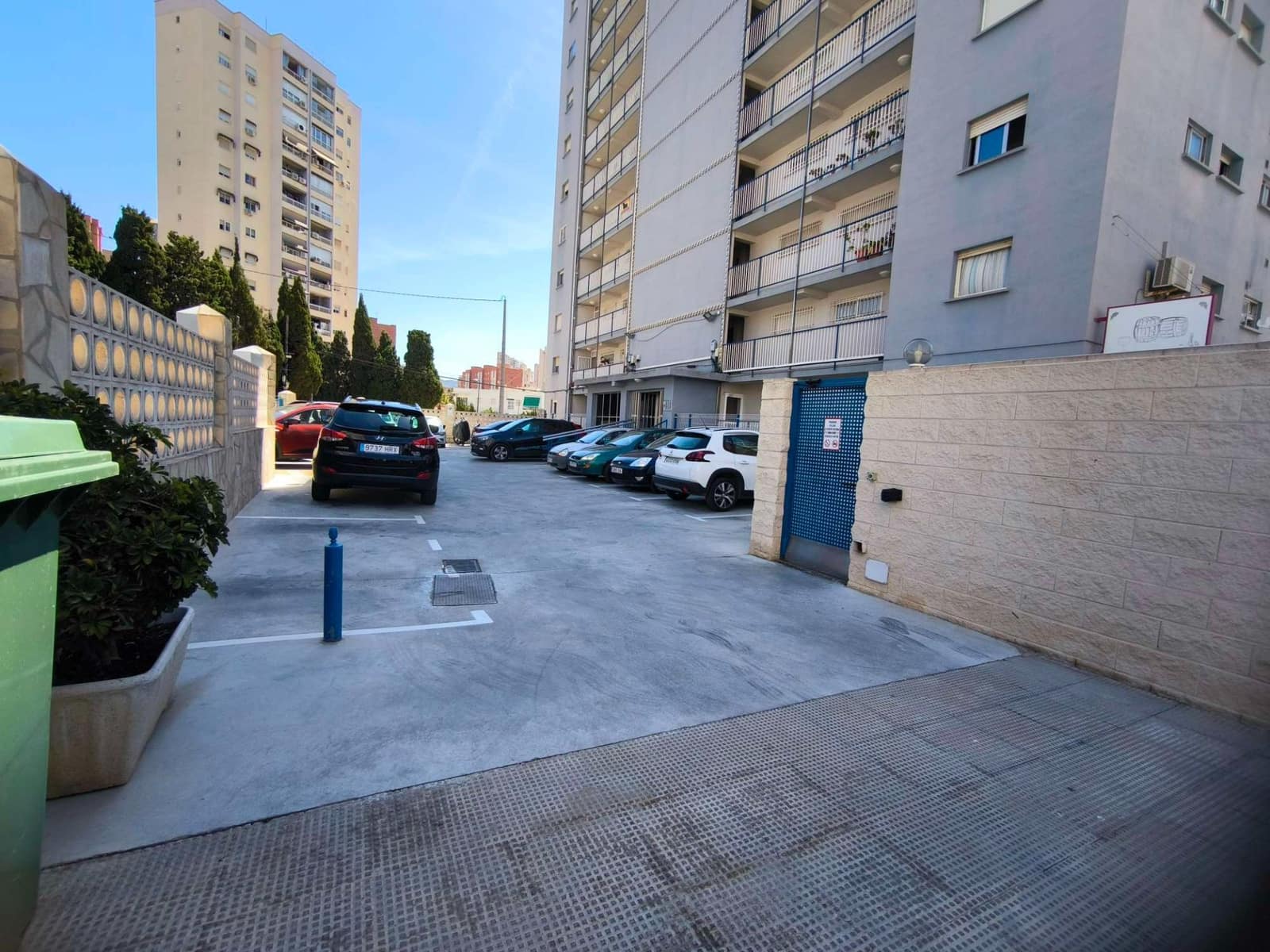 Studio te koop in Benidorm met zwembad garage - € 135.000 (Ref: 9866474)