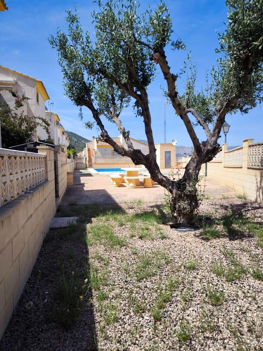 2 soverom Villa til salgs i Polop med svømmebasseng garasje - € 280 000 (Ref: 9866475)