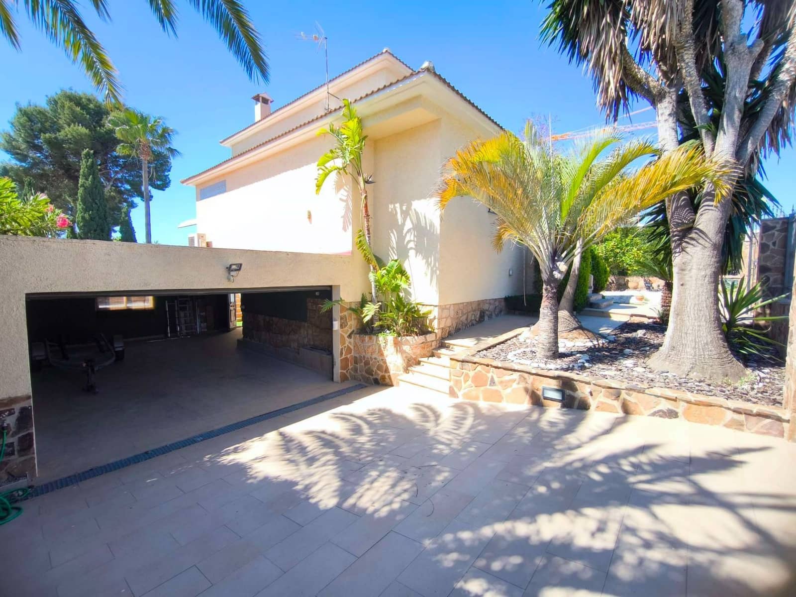 5 quarto Moradia para venda em Benidorm com piscina garagem - 895 000 € (Ref: 9866476)