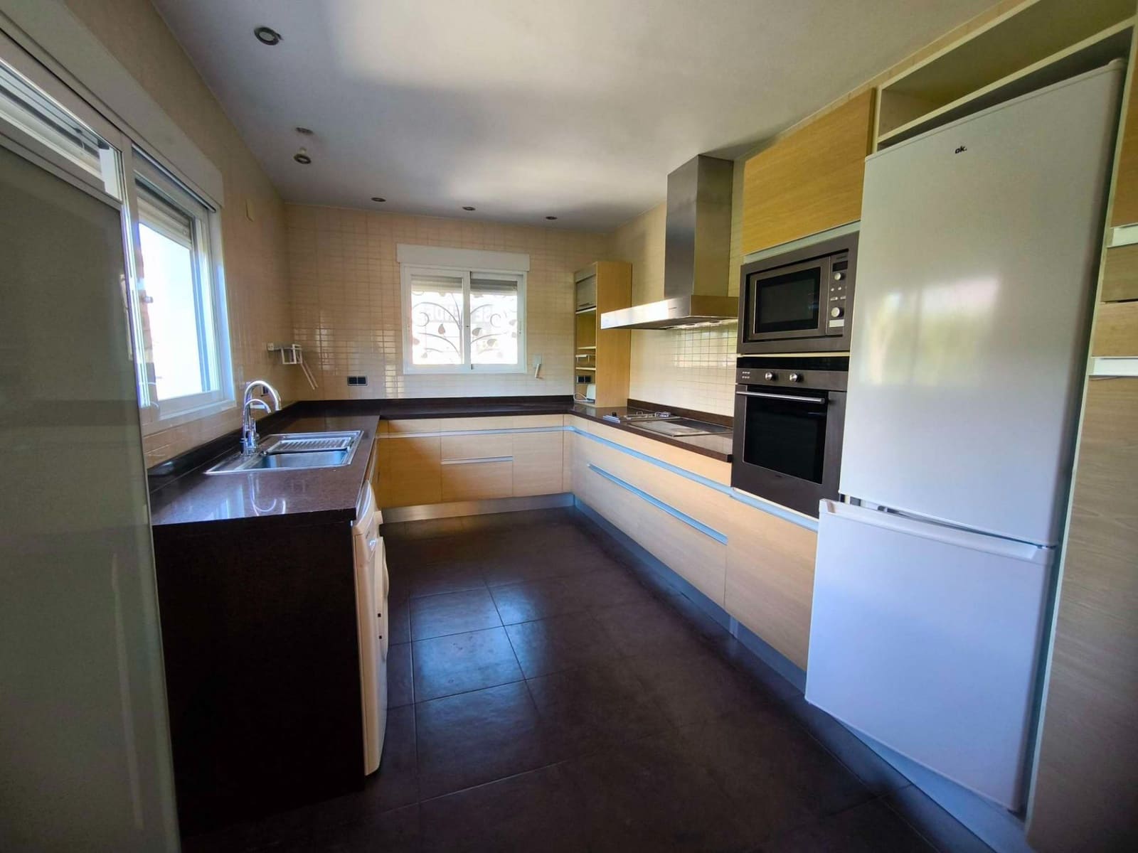 5 quarto Moradia para venda em Benidorm com piscina garagem - 895 000 € (Ref: 9866476)