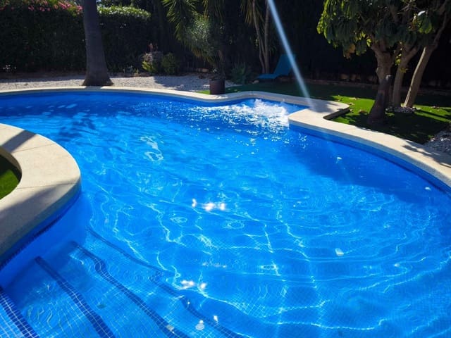 5 quarto Moradia para venda em Benidorm com piscina garagem - 895 000 € (Ref: 9866476)