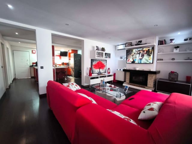 Pareado de 3 habitaciones en La Nucia en venta con piscina - 345.000 € (Ref: 9926765)