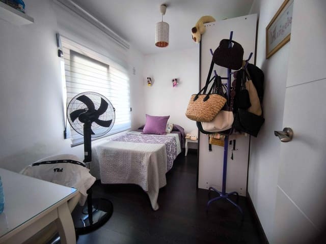 Pareado de 3 habitaciones en La Nucia en venta con piscina - 345.000 € (Ref: 9926765)