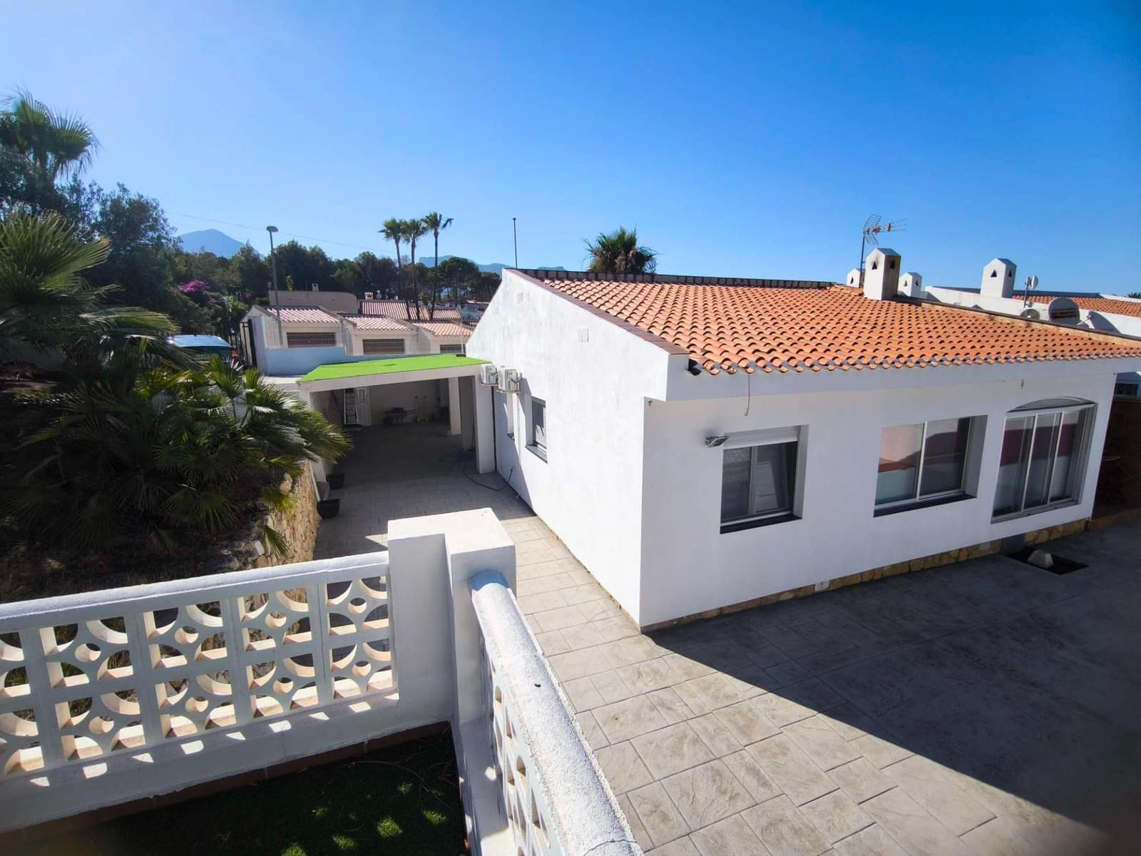 3 Zimmer Doppelhaus zu verkaufen in La Nucia mit Pool - 345.000 € (Ref: 9926765)