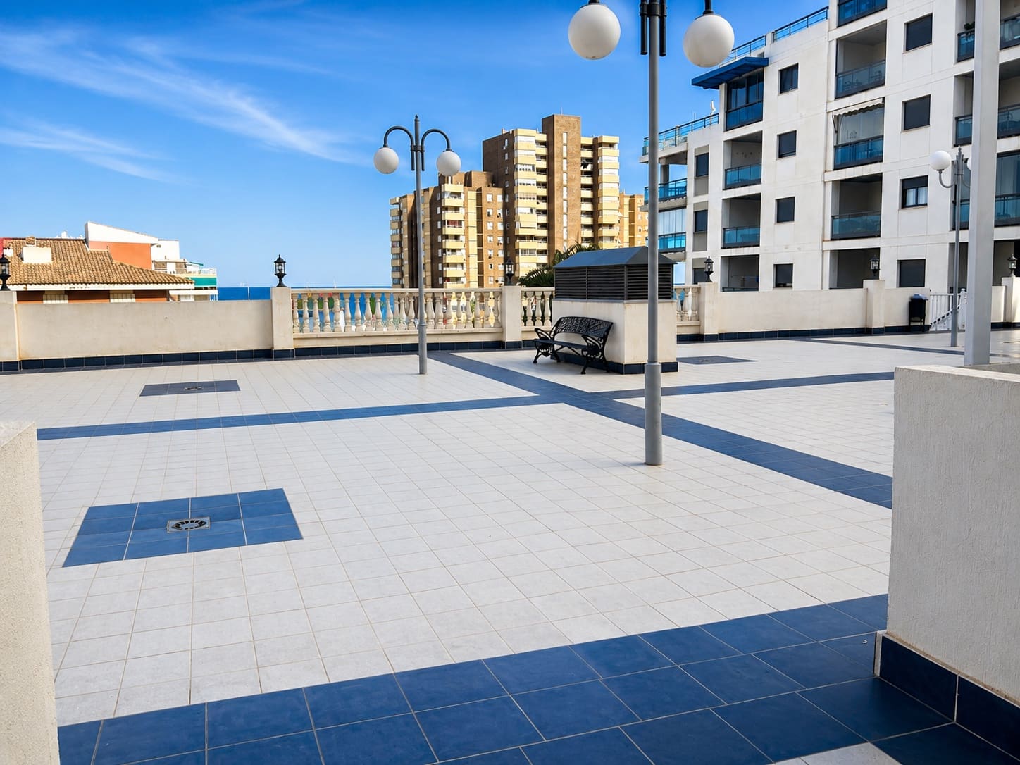 2 bedroom Apartment for sale in El Campello with pool garage - € 410,000 (Ref: 9928727)