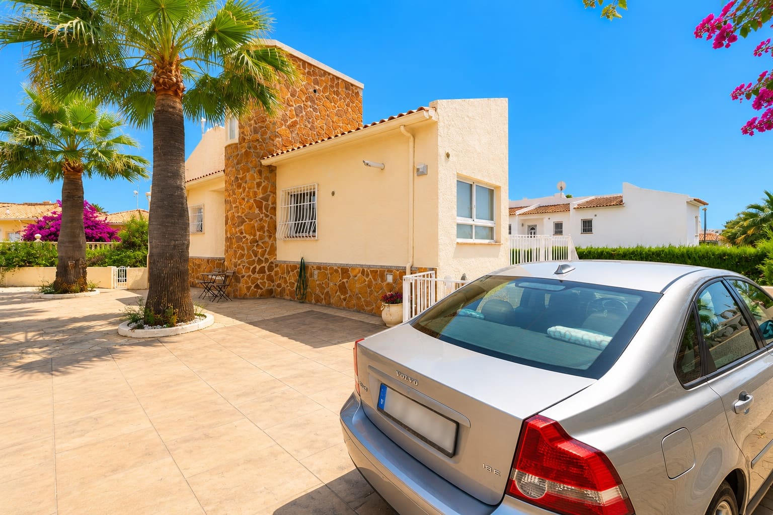 5 chambre Villa/Maison à vendre à La Nucia avec piscine garage - 595 000 € (Ref: 9935509)
