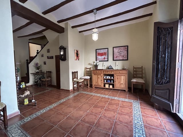 6 bedroom Townhouse for sale in Parcent - € 375,000 (Ref: 10003790)