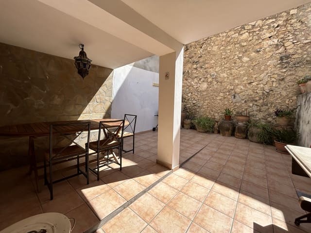 6 bedroom Townhouse for sale in Parcent - € 375,000 (Ref: 10003790)