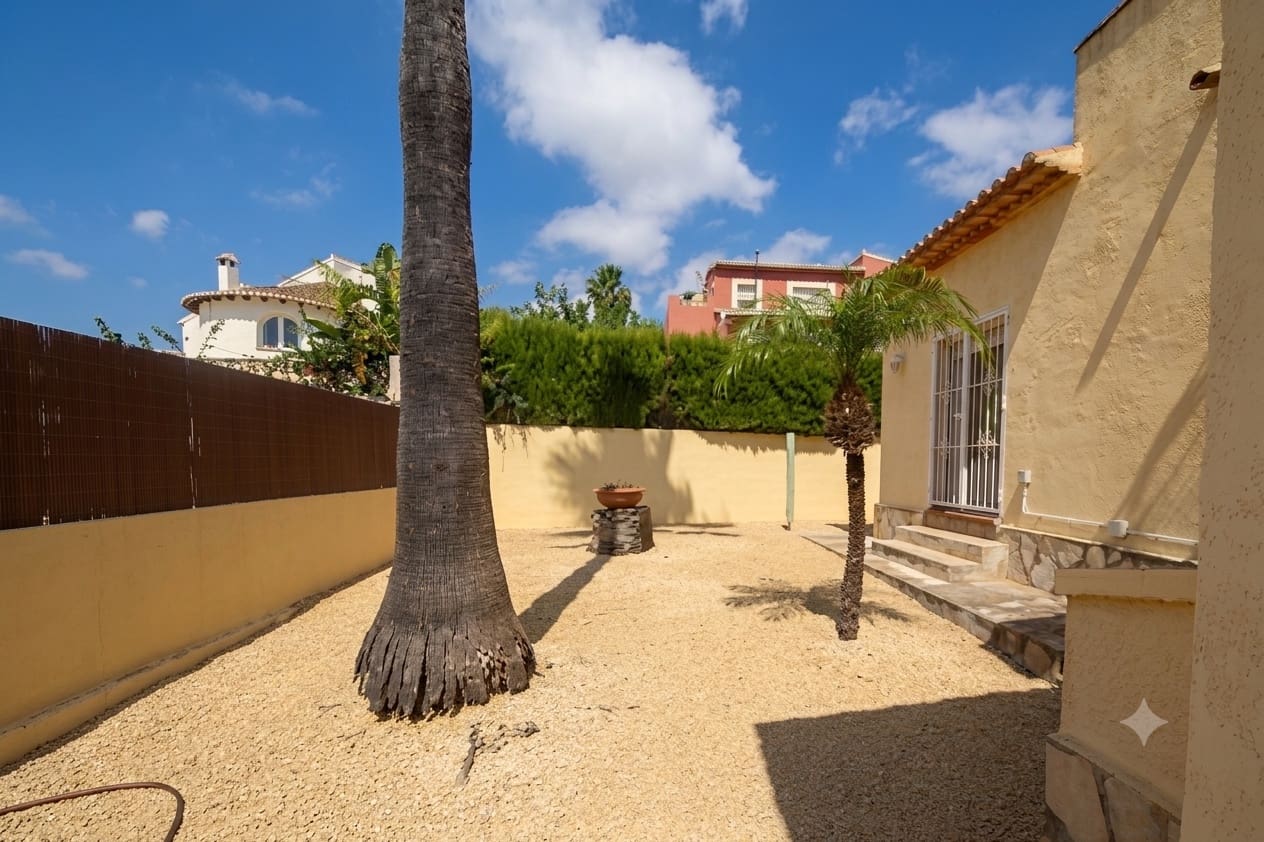 3 soveværelse Villa til salg i Benitachell / Benitatxell med swimmingpool - € 625.000 (Ref: 10003791)