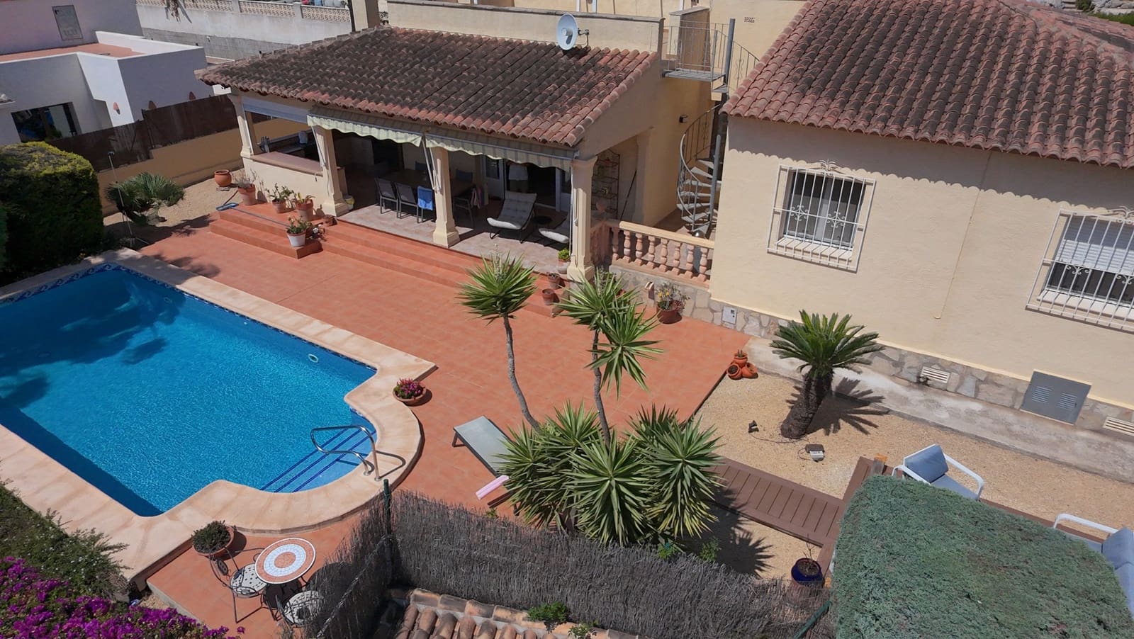 3 soveværelse Villa til salg i Benitachell / Benitatxell med swimmingpool - € 625.000 (Ref: 10003791)