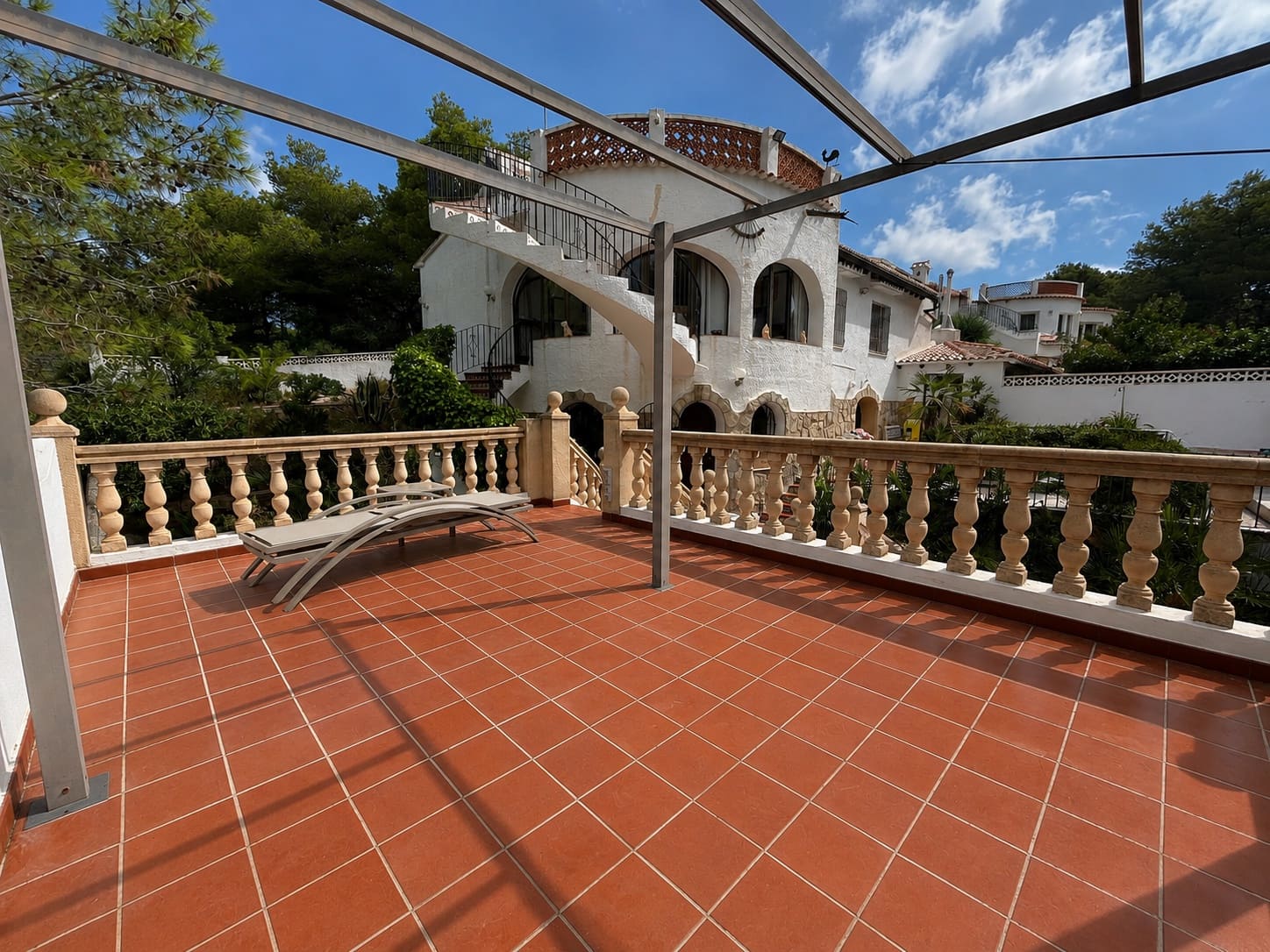 3 soveværelse Villa til salg i Javea / Xabia med swimmingpool - € 695.000 (Ref: 10008868)
