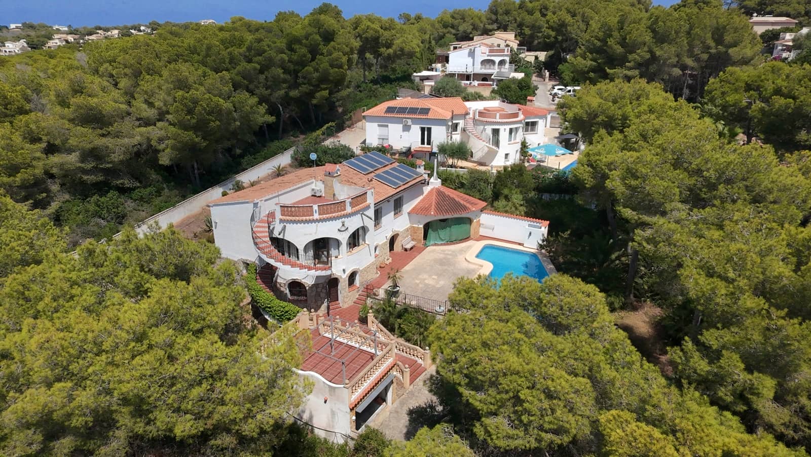 3 soveværelse Villa til salg i Javea / Xabia med swimmingpool - € 695.000 (Ref: 10008868)