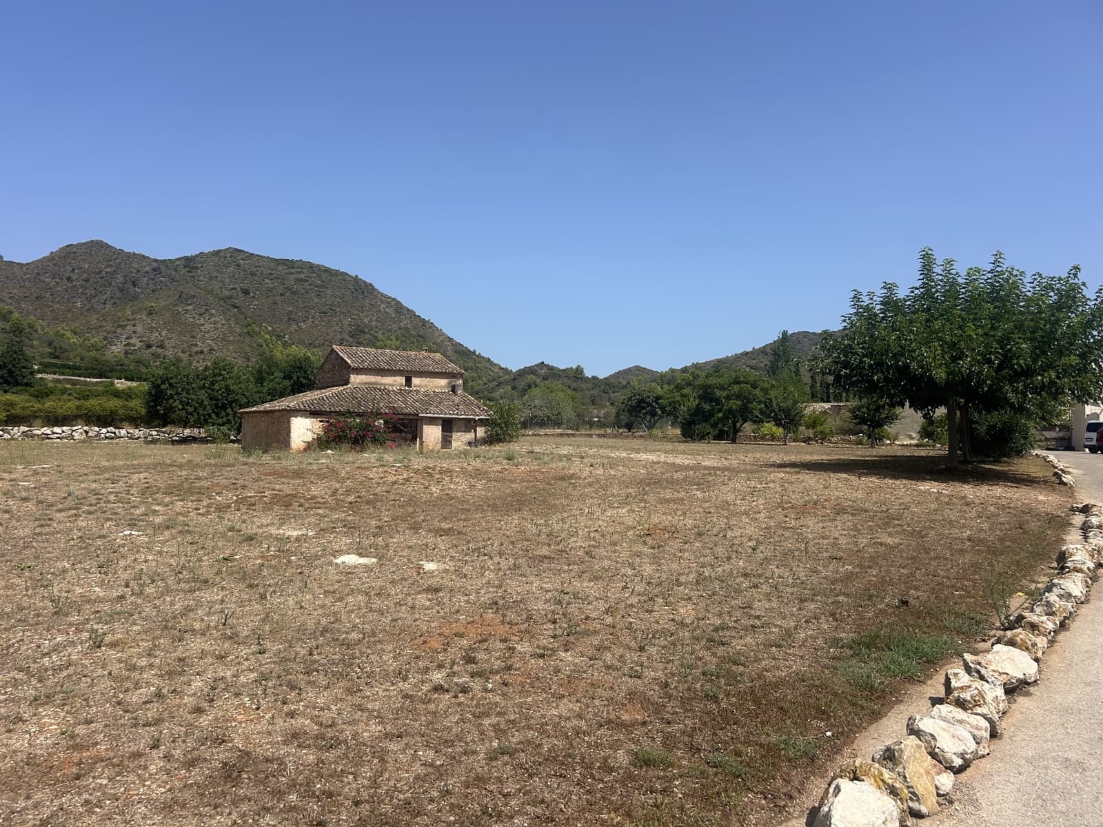 Building Plot for sale in Rafol de Almunia - € 220,000 (Ref: 10011204)