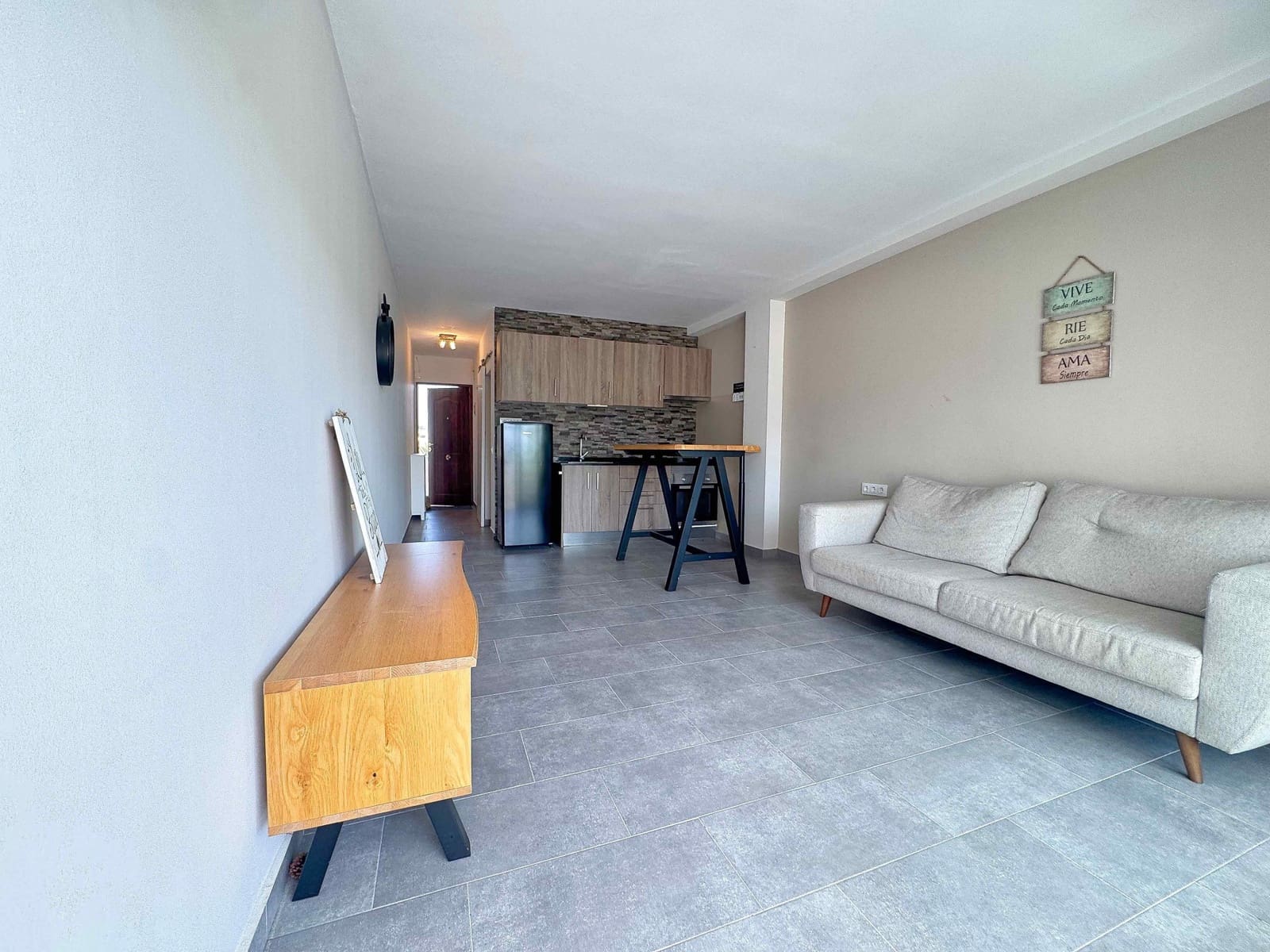 1 bedroom Apartment for sale in Denia - € 185,000 (Ref: 10013082)