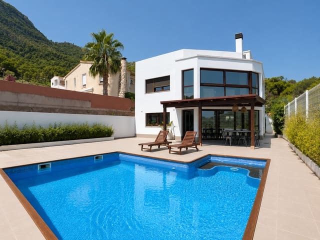 3 bedroom Villa for sale in Marchuquera, Gandia with pool - € 599,000 (Ref: 10017307)