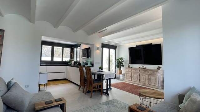 3 chambre Villa/Maison à vendre à Benidoleig avec piscine - 375 000 € (Ref: 10022226)