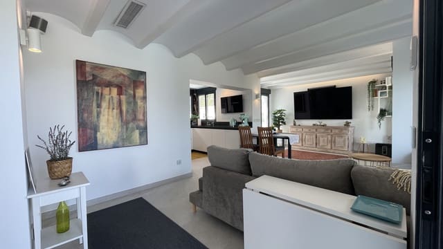 3 chambre Villa/Maison à vendre à Benidoleig avec piscine - 375 000 € (Ref: 10022226)