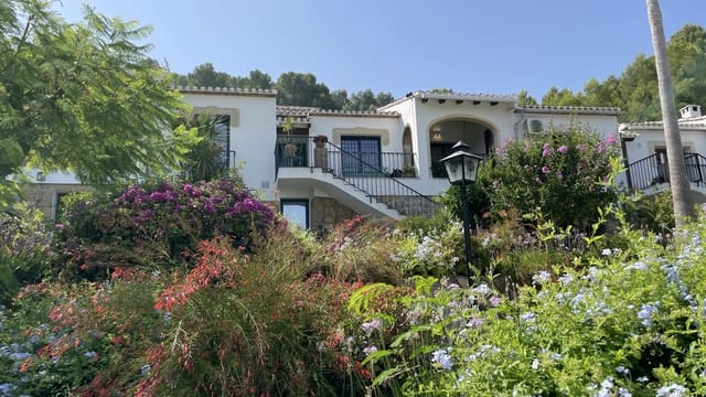 3 chambre Villa/Maison à vendre à Benidoleig avec piscine - 375 000 € (Ref: 10022226)
