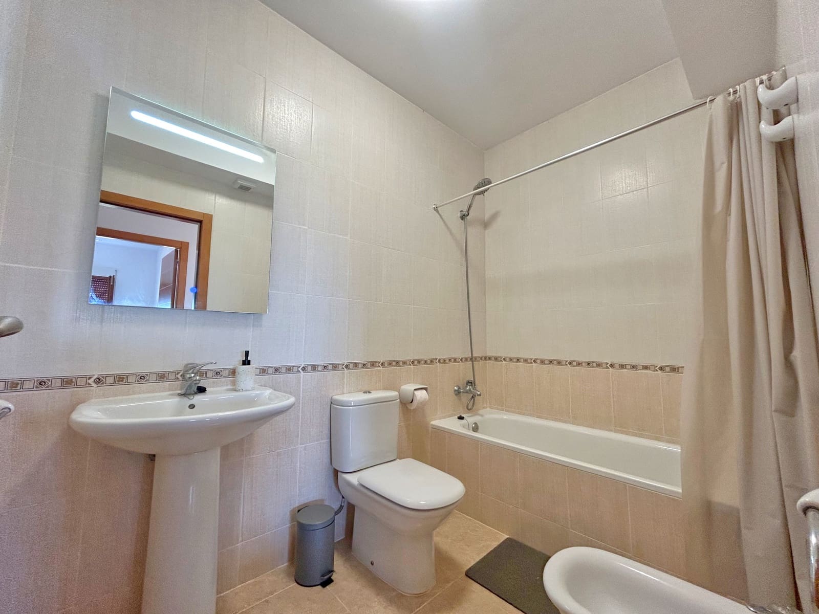 3 Zimmer Haus zu verkaufen in Rafol de Almunia mit Pool - 221.000 € (Ref: 10023832)