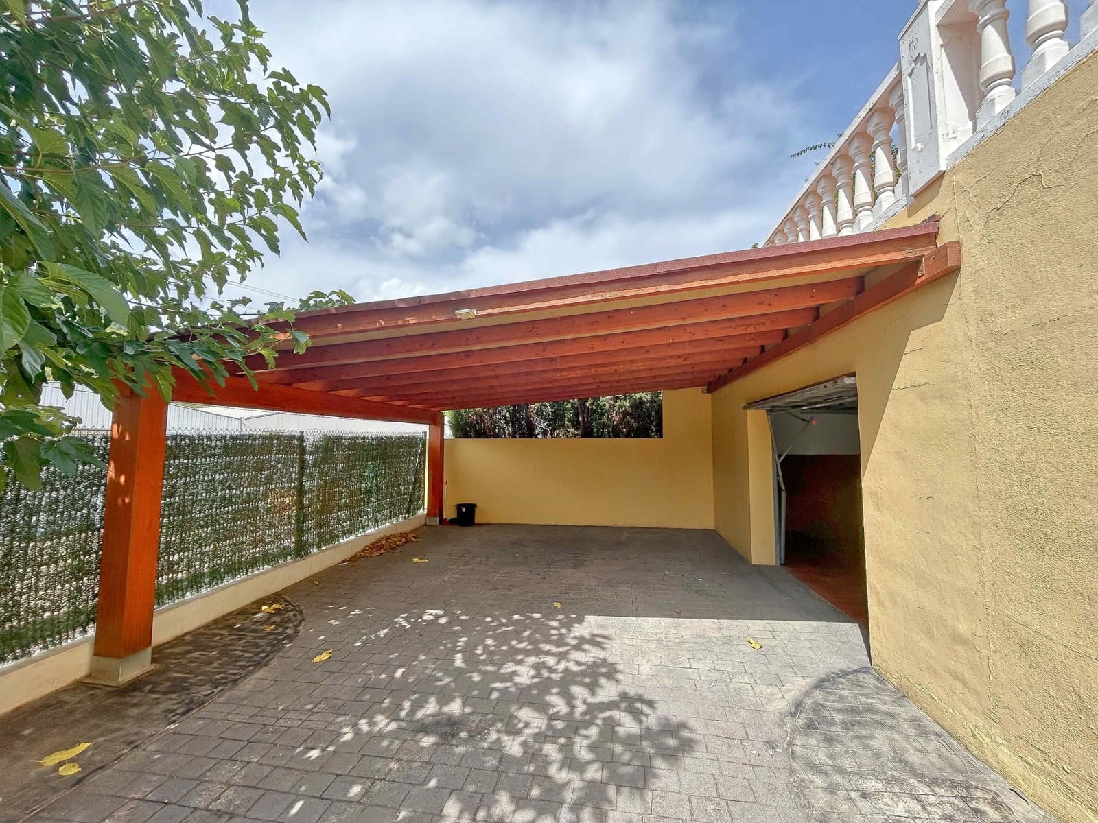 5 soverom Villa til salgs i Orba med svømmebasseng - € 650 000 (Ref: 10031735)