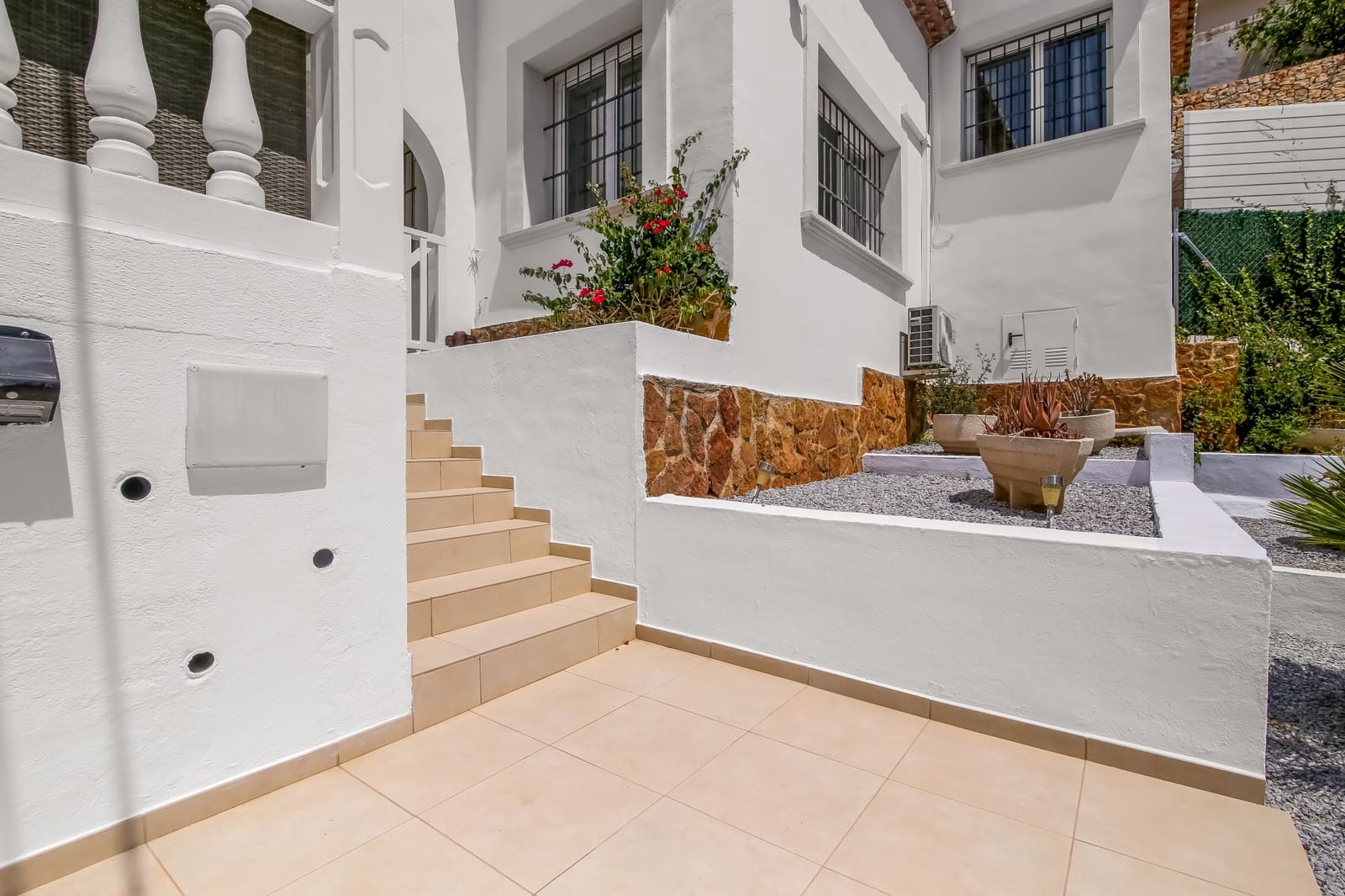 3 chambre Villa/Maison à vendre à Javea / Xabia avec piscine - 1 125 000 € (Ref: 10037178)