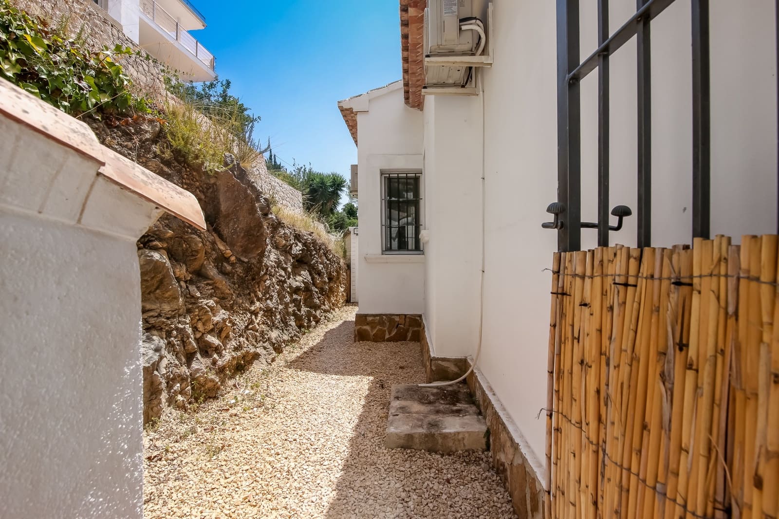 3 chambre Villa/Maison à vendre à Javea / Xabia avec piscine - 1 125 000 € (Ref: 10037178)