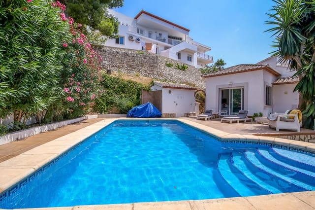 3 chambre Villa/Maison à vendre à Centro ciudad, Javea / Xàbia avec piscine - 1 125 000 € (Ref: 10037178)